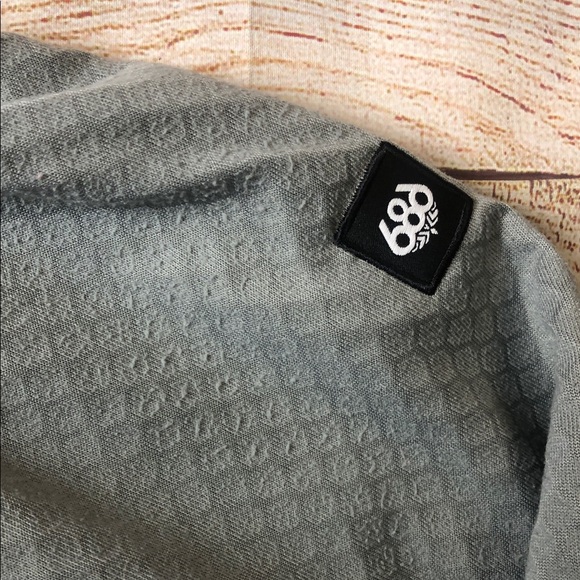 686 Men's Light Gray Hoodie Baselayer - Picture 3 of 9